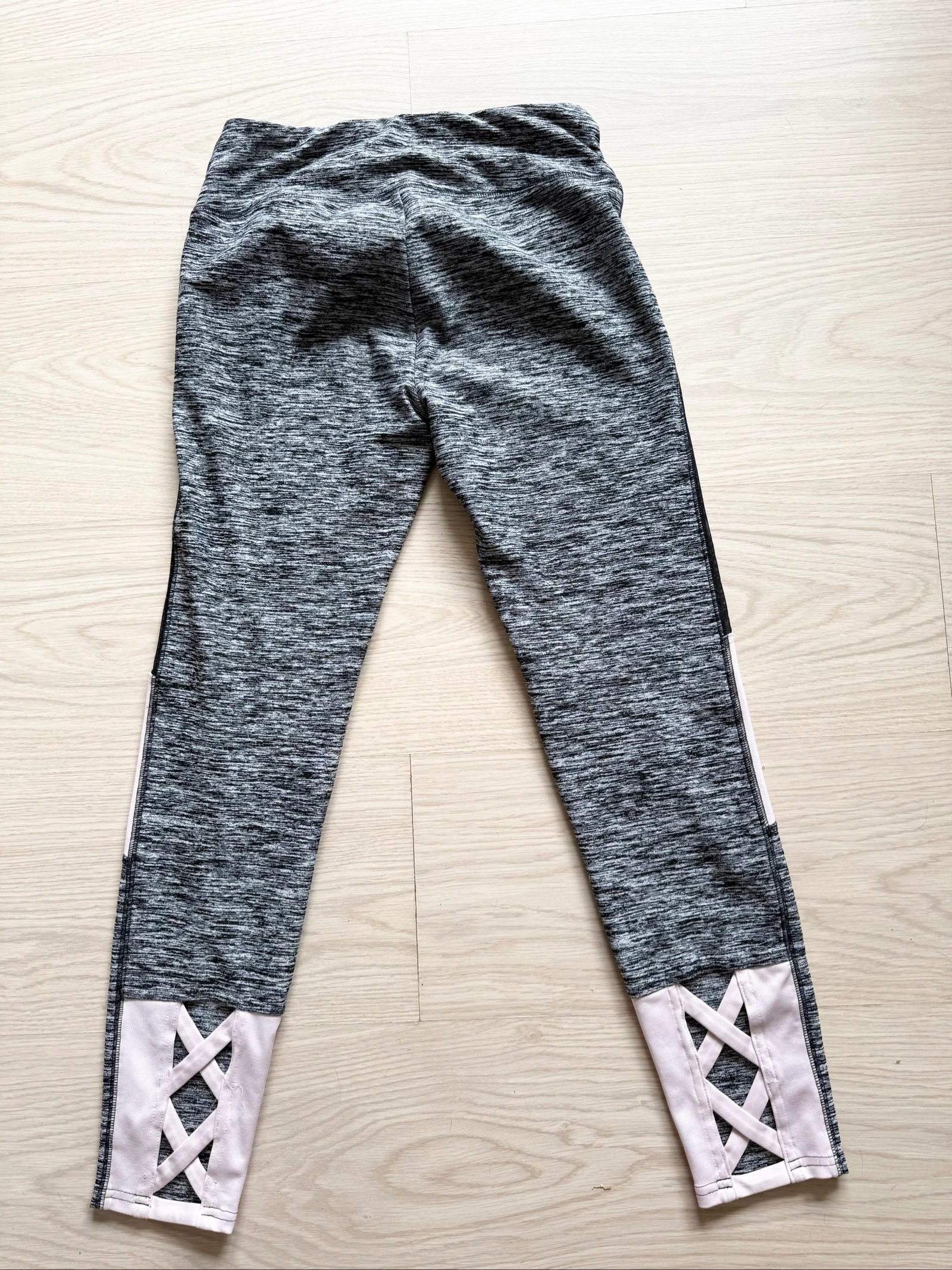 Legging de sport noir gris & rose poudré décathlon taille 34 XS  – photo 4